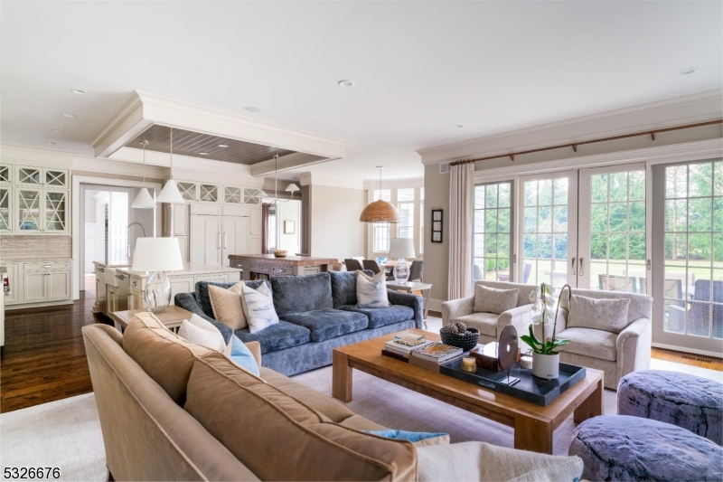 OLD SHORT HILLS - Residential