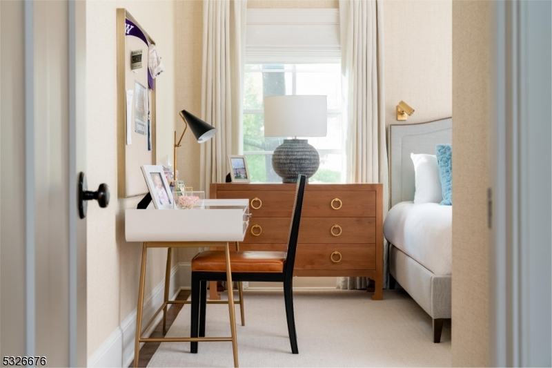 OLD SHORT HILLS - Residential