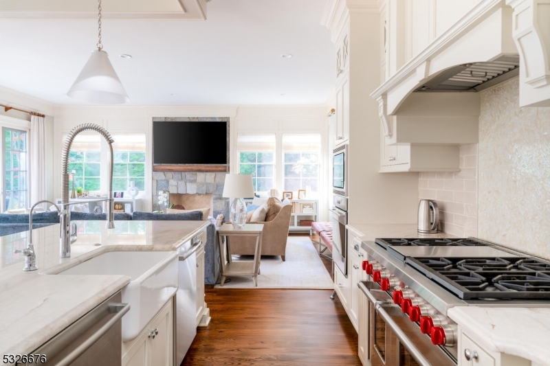 OLD SHORT HILLS - Residential