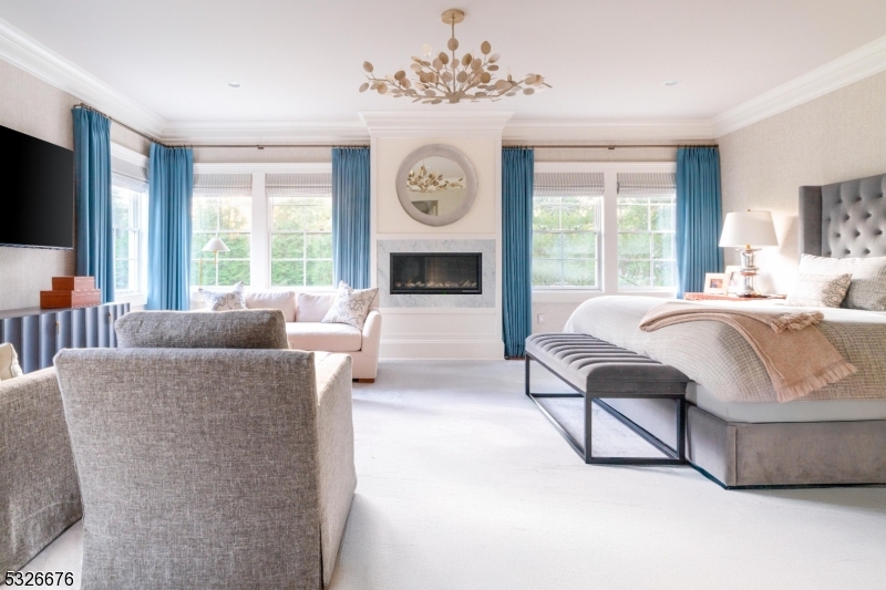 OLD SHORT HILLS - Residential