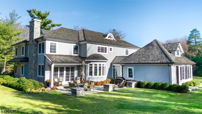 OLD SHORT HILLS - Residential