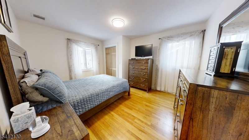 Schuyler Near Bowling - Residential