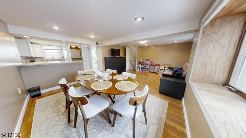 Schuyler Near Bowling - Residential