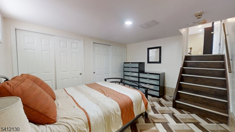 Schuyler Near Bowling - Residential