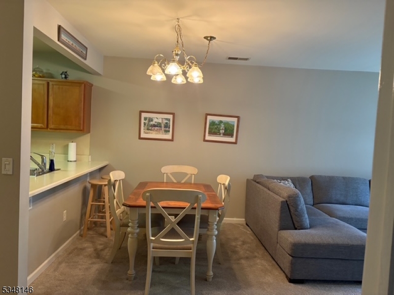 Rockaway Twp., New Jersey 07866, United States, 1 Bedroom Bedrooms, ,1 BathroomBathrooms,Residential,Active,101309