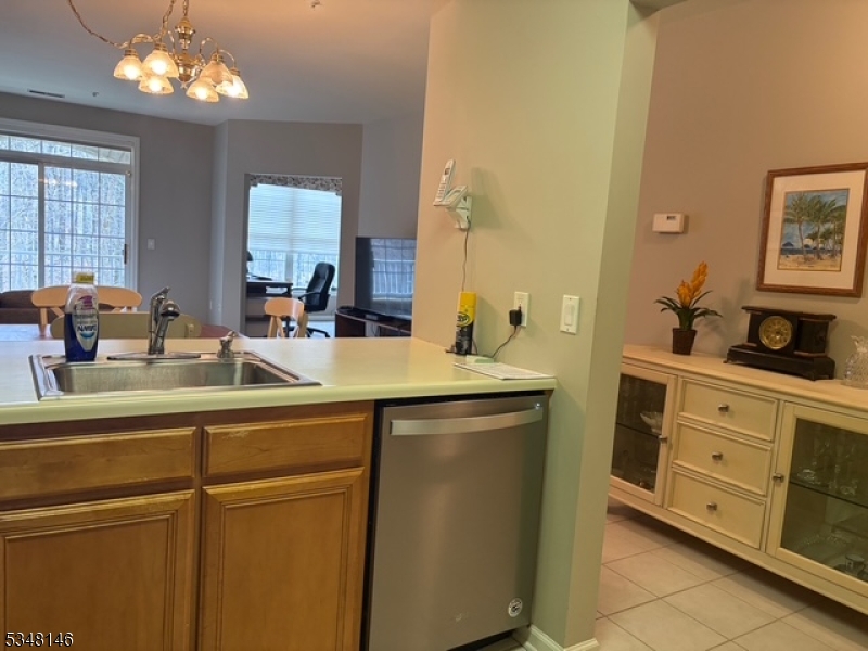 Rockaway Twp., New Jersey 07866, United States, 1 Bedroom Bedrooms, ,1 BathroomBathrooms,Residential,Active,101309