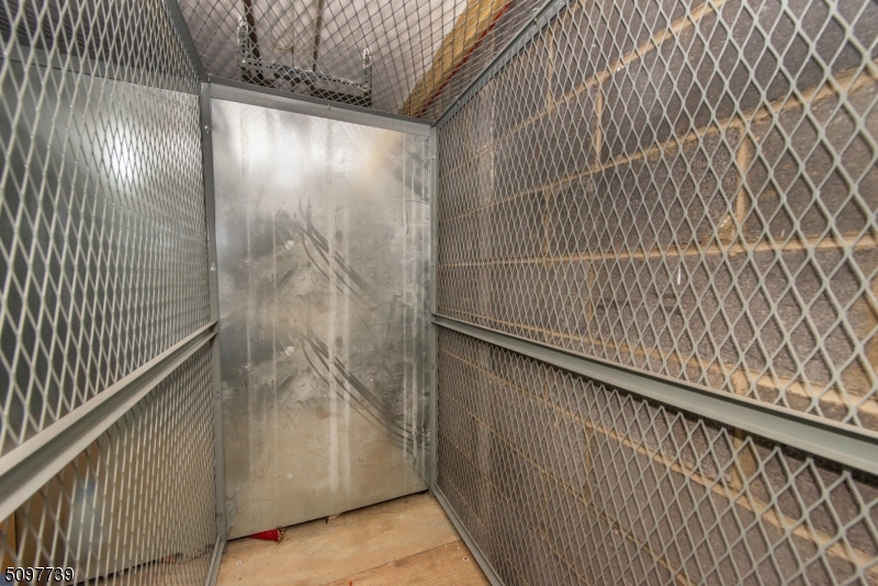 Mountain Club - Residential Lease