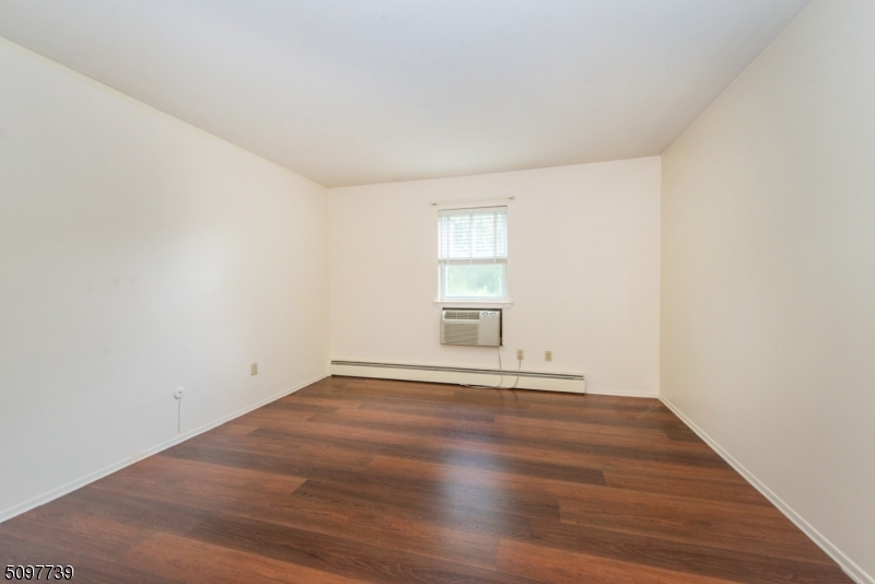 Mountain Club - Residential Lease