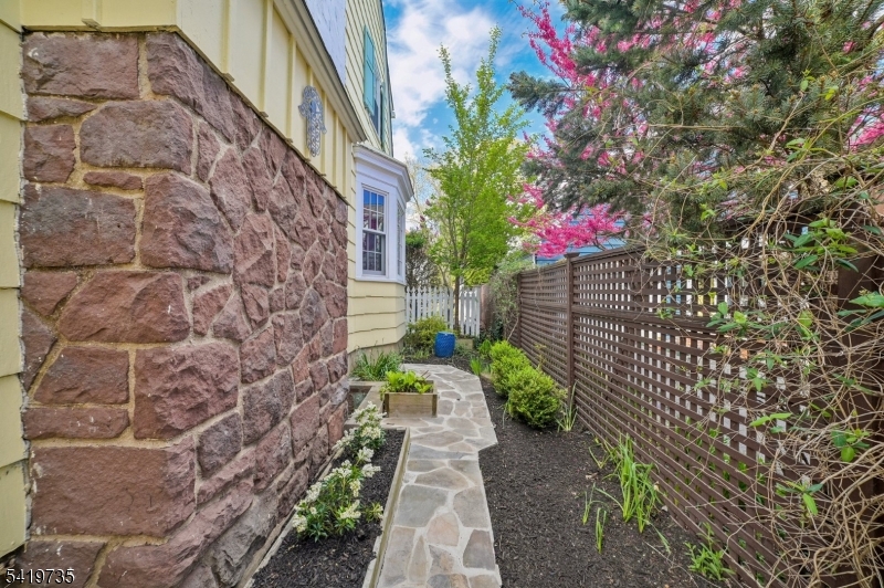 Knollwood - Residential