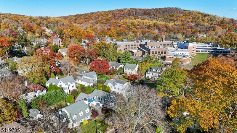 Knollwood - Residential