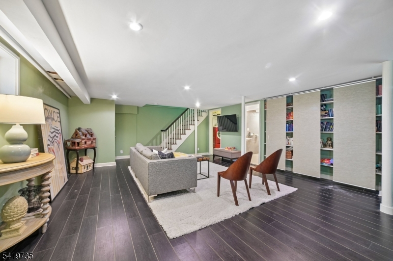 Knollwood - Residential