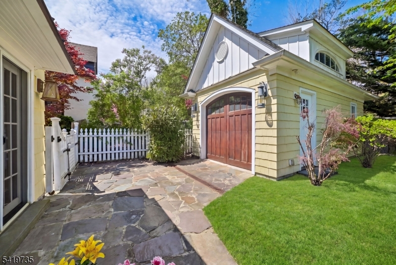 Knollwood - Residential