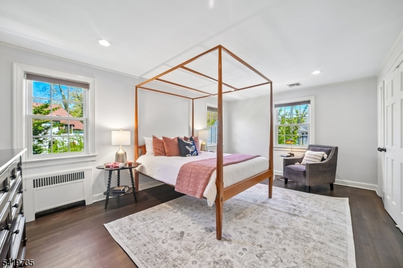 Knollwood - Residential