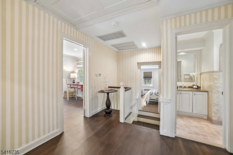 Knollwood - Residential