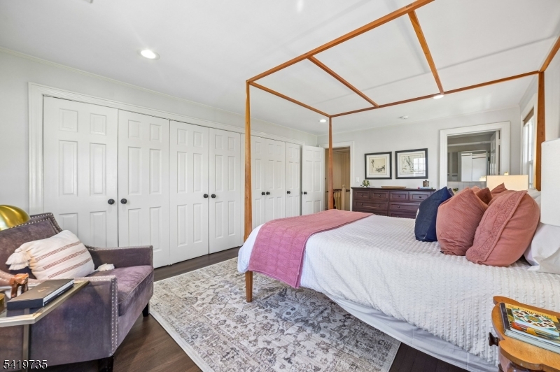 Knollwood - Residential