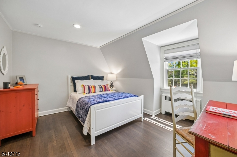 Knollwood - Residential