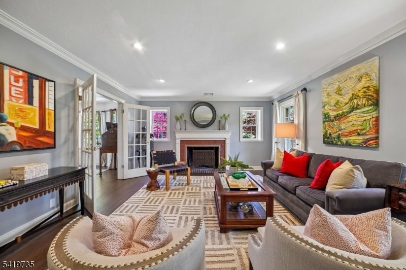 Knollwood - Residential