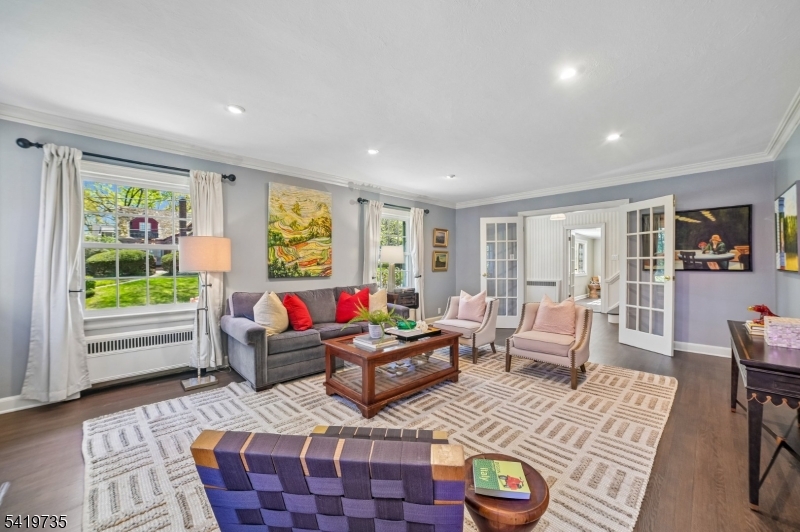 Knollwood - Residential