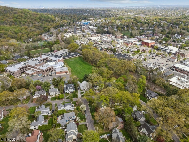 Knollwood - Residential