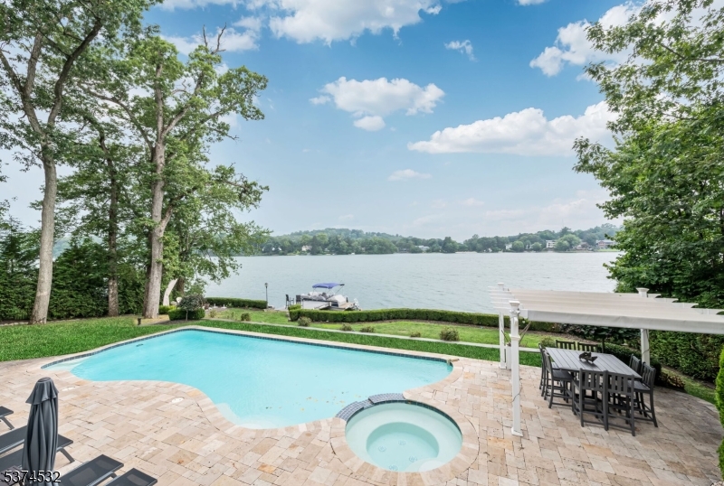 Pines Lake - Residential