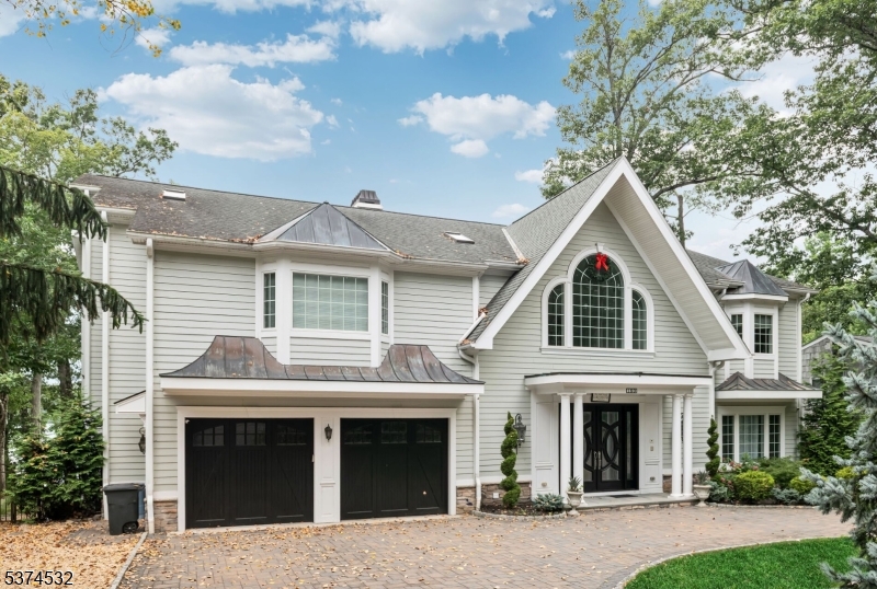 Pines Lake - Residential