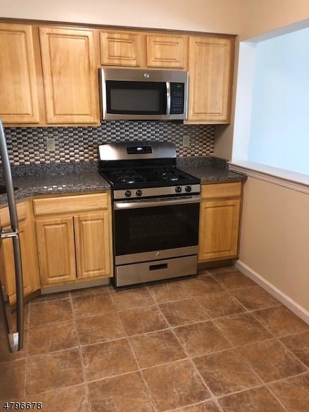 BEACON HILL - Residential Lease