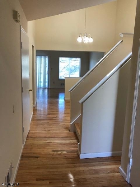 BEACON HILL - Residential Lease