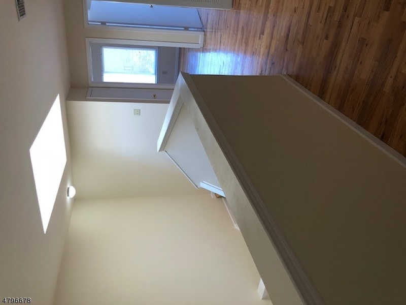 BEACON HILL - Residential Lease