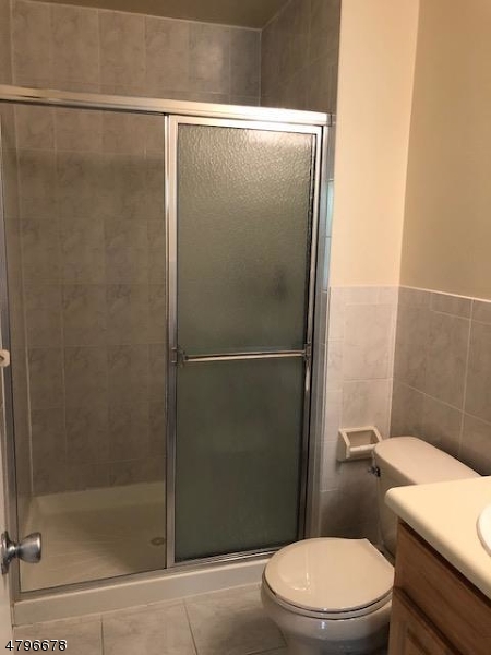 BEACON HILL - Residential Lease