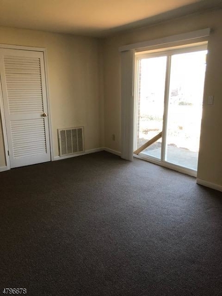 BEACON HILL - Residential Lease