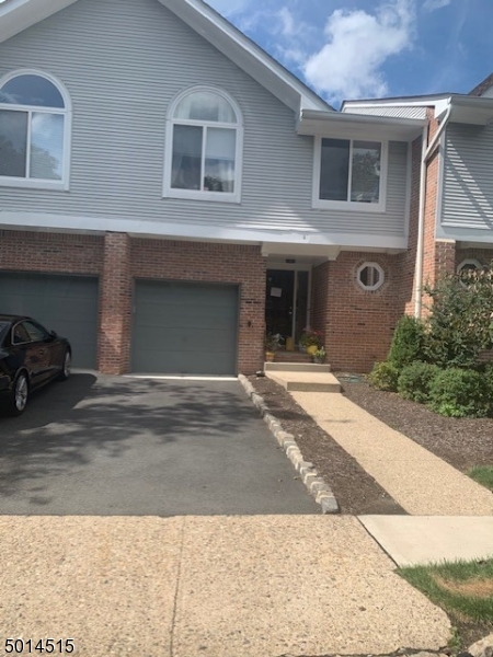 BEACON HILL - Residential Lease