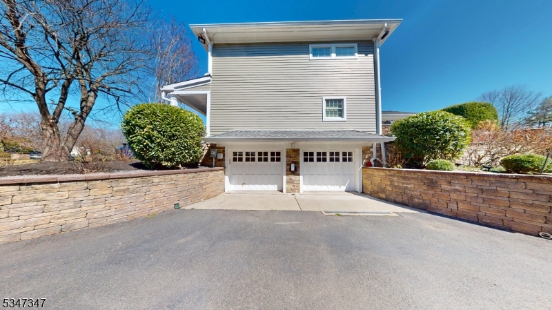 15 Ditzel Farm Rd