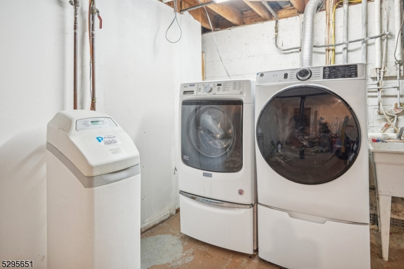 Panther Valley - Residential