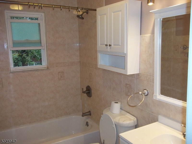 Alexandria - Residential Lease