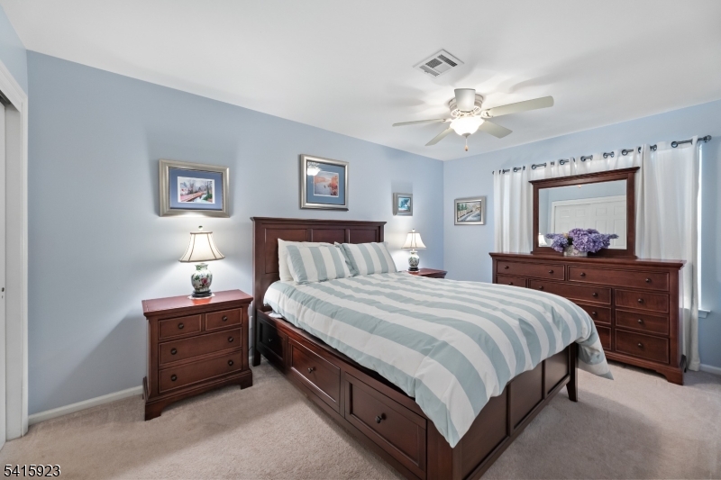 Montgomery Hills - Residential