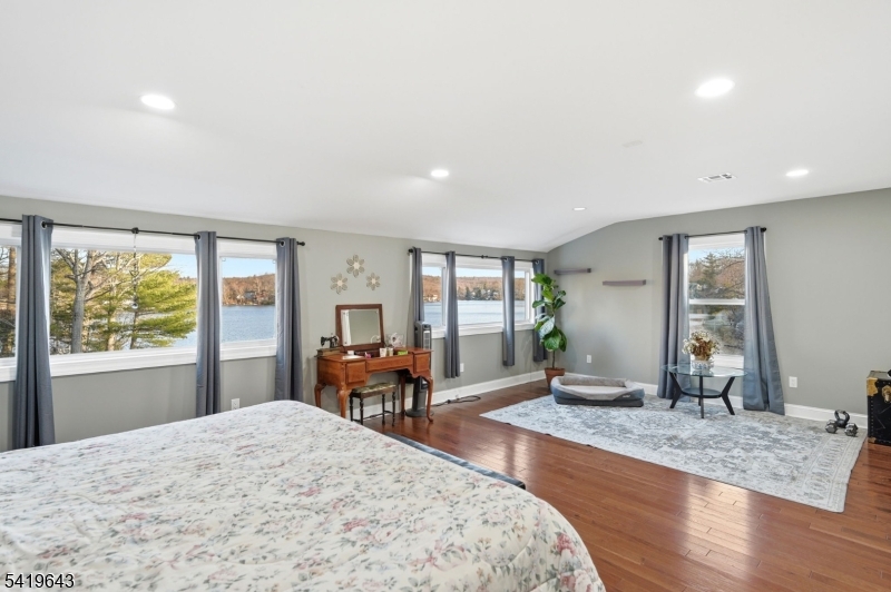 Upper Greenwood Lake - Residential