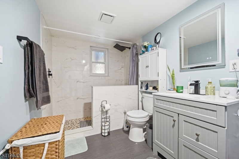 Upper Greenwood Lake - Residential