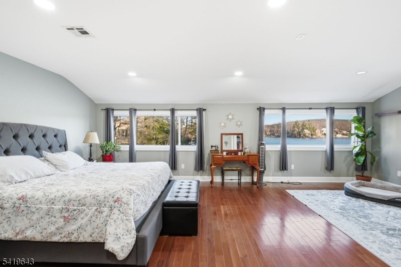 Upper Greenwood Lake - Residential