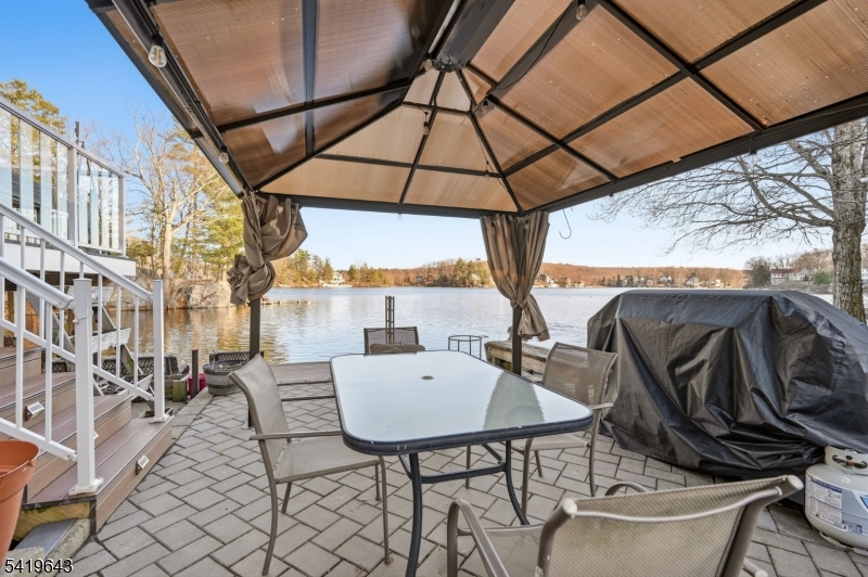 Upper Greenwood Lake - Residential