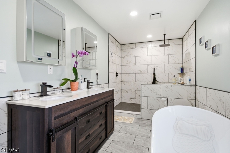 Upper Greenwood Lake - Residential