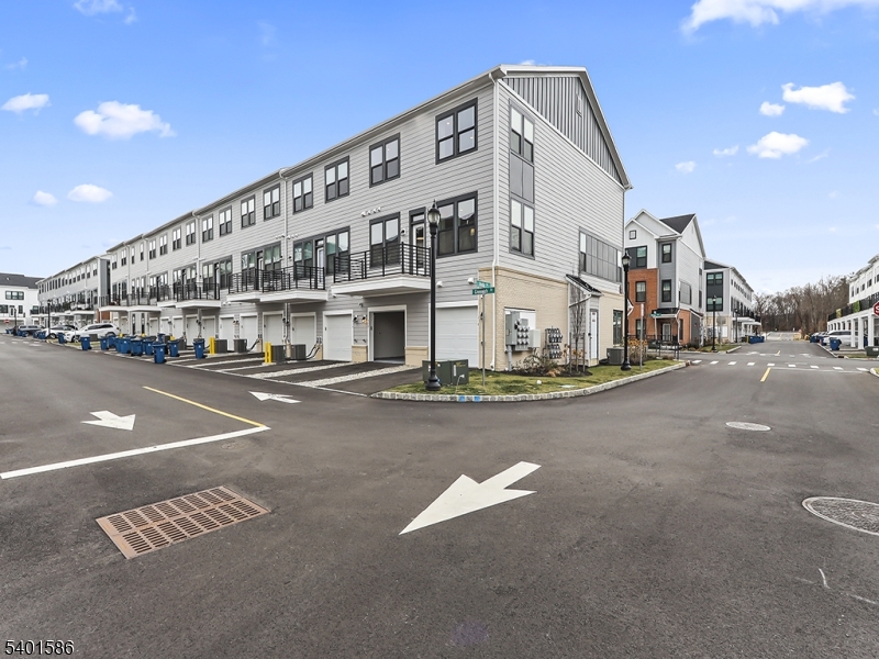 Link at W Squared - Residential Lease