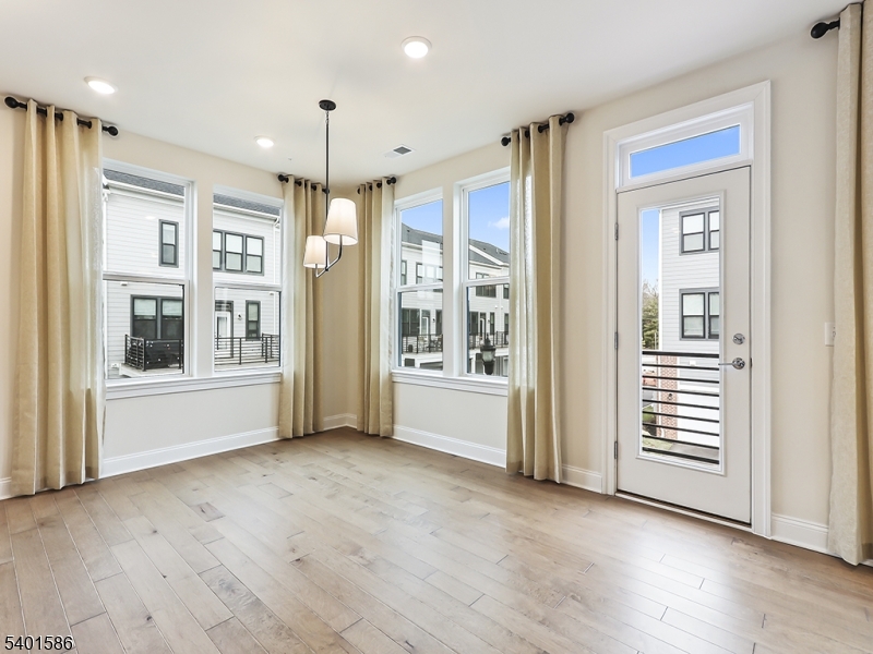 Link at W Squared - Residential Lease