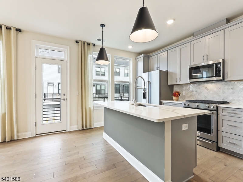 Link at W Squared - Residential Lease