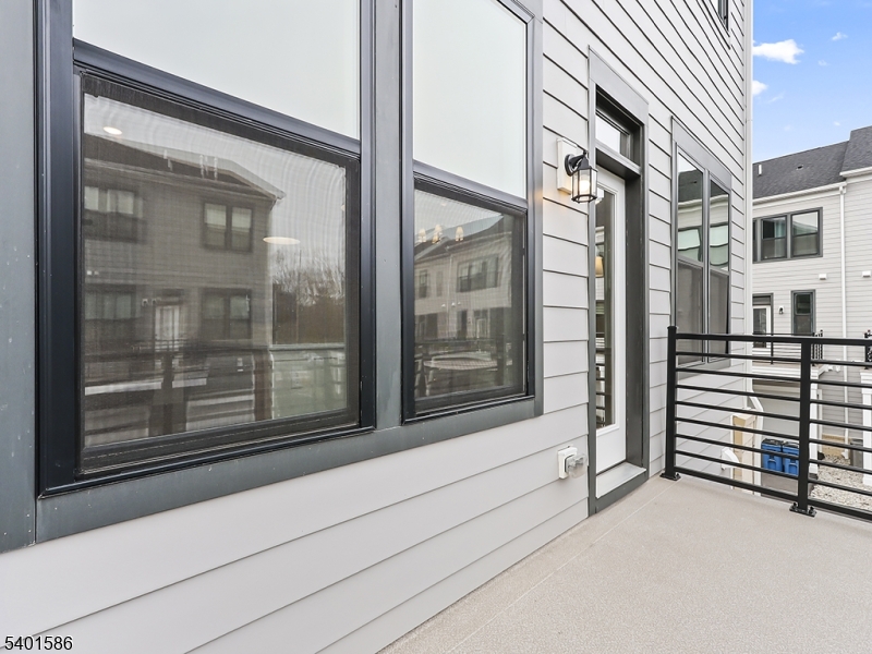 Link at W Squared - Residential Lease