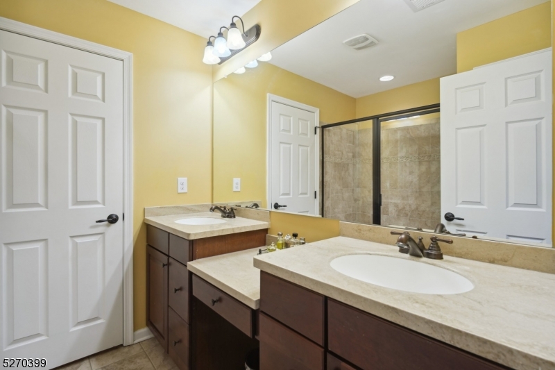 Morristown Square - Residential