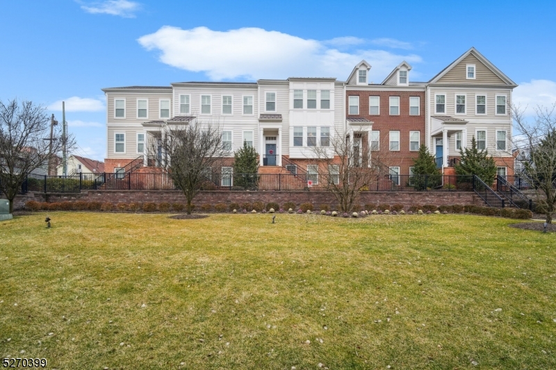Morristown Square - Residential