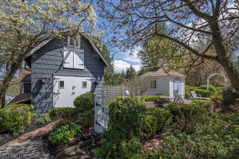 Basking Ridge village - Residential