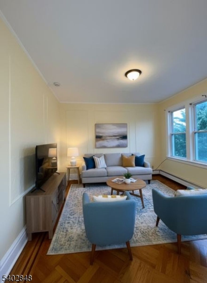 Beautifully remodeled 2-bedroom, 1-bath apartment featuring a spacious living room, dining room, in-unit washer and dryer, private balcony, and walk-in closet. Enjoy the convenience of updated appliances and modern finishes throughout.