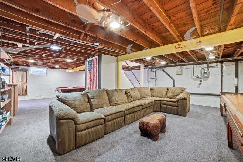 Rolling Hill - Residential