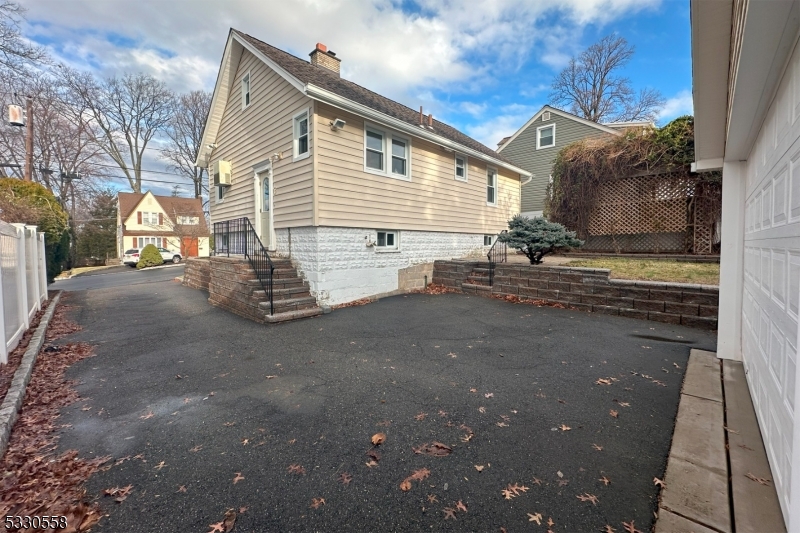 Crystal Woods - Residential